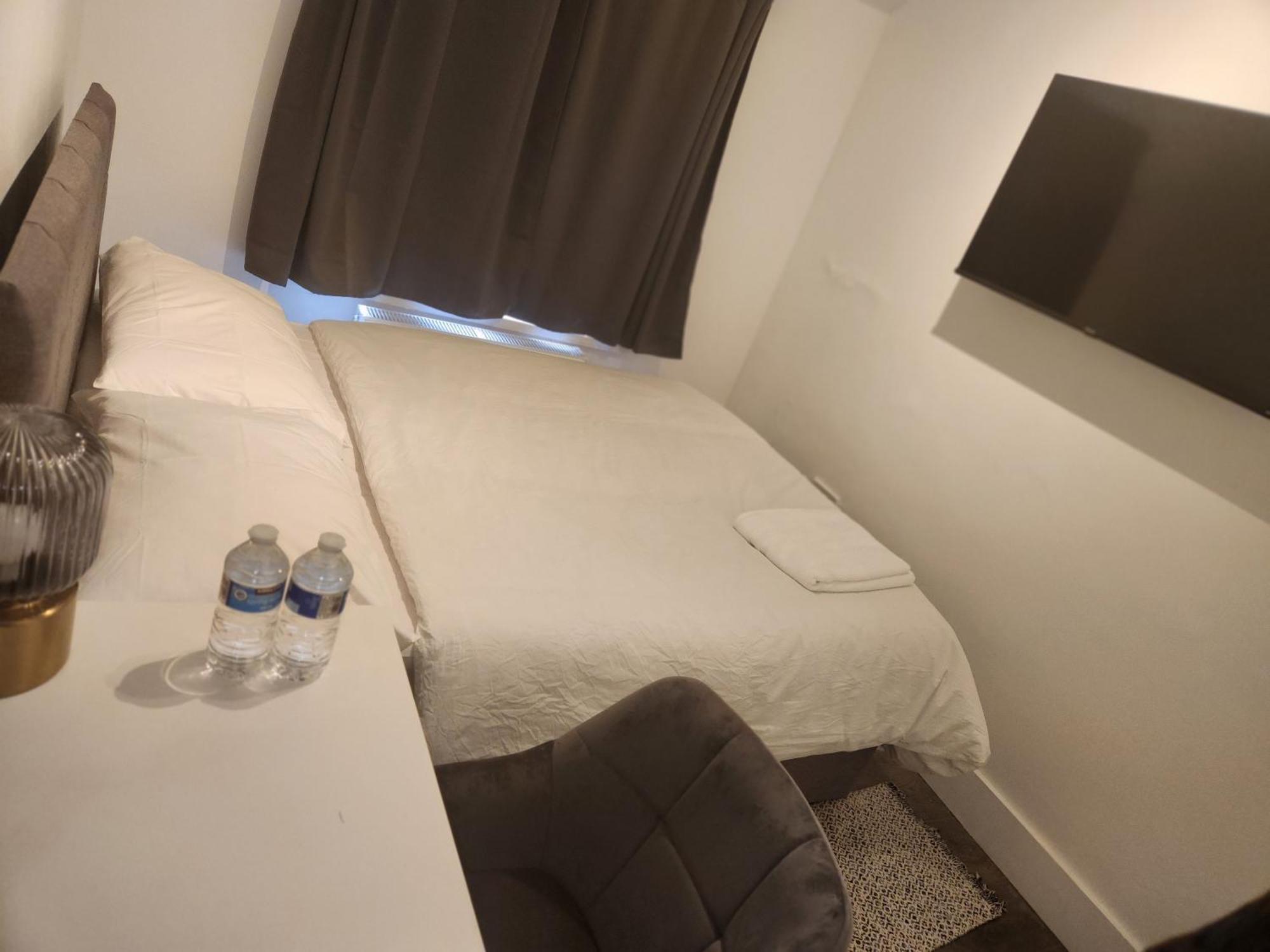 Flat With Work Station, Monitor, Smart Tv & Netflix Apartamento Londres Exterior foto