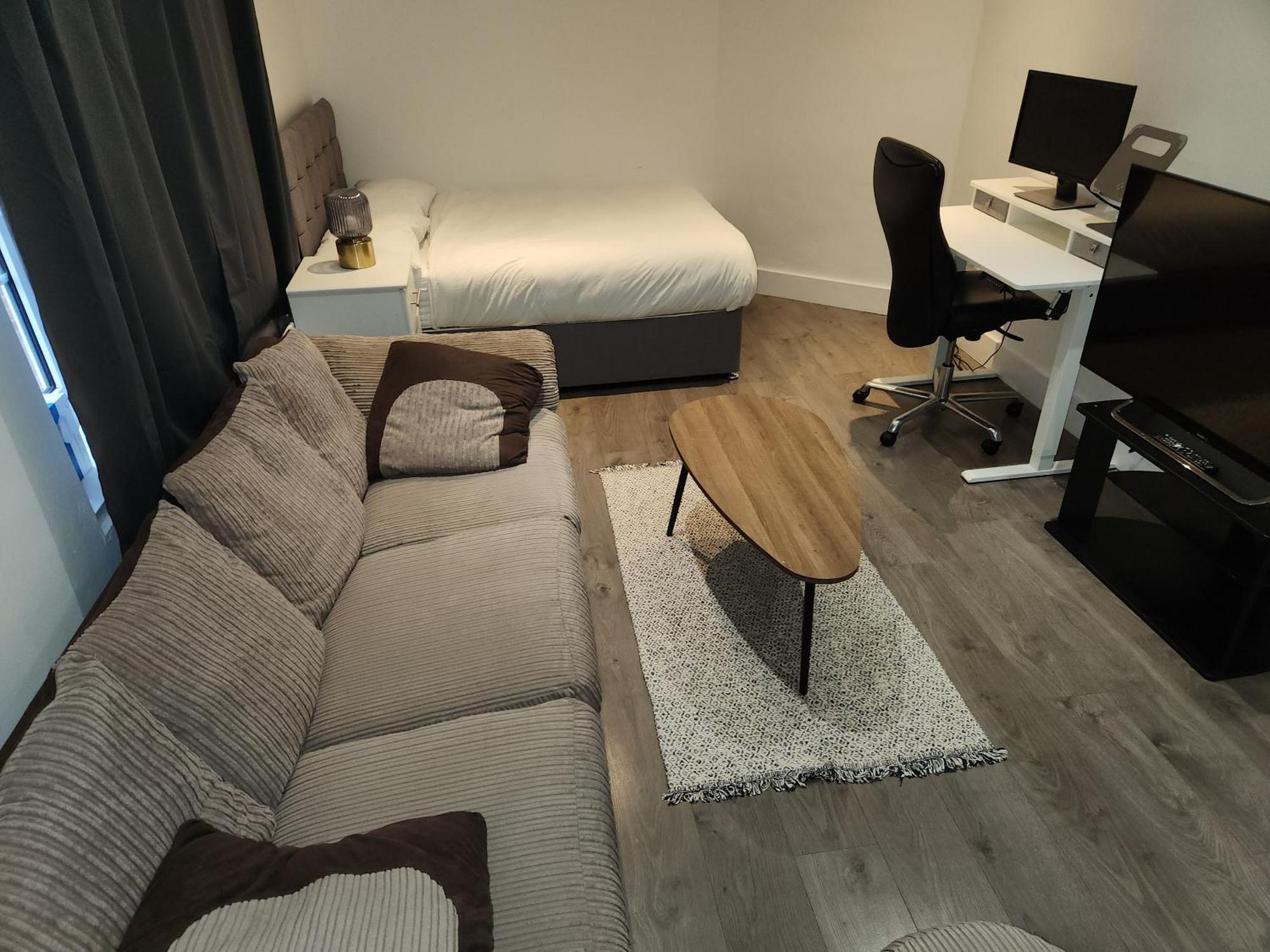 Flat With Work Station, Monitor, Smart Tv & Netflix Apartamento Londres Exterior foto